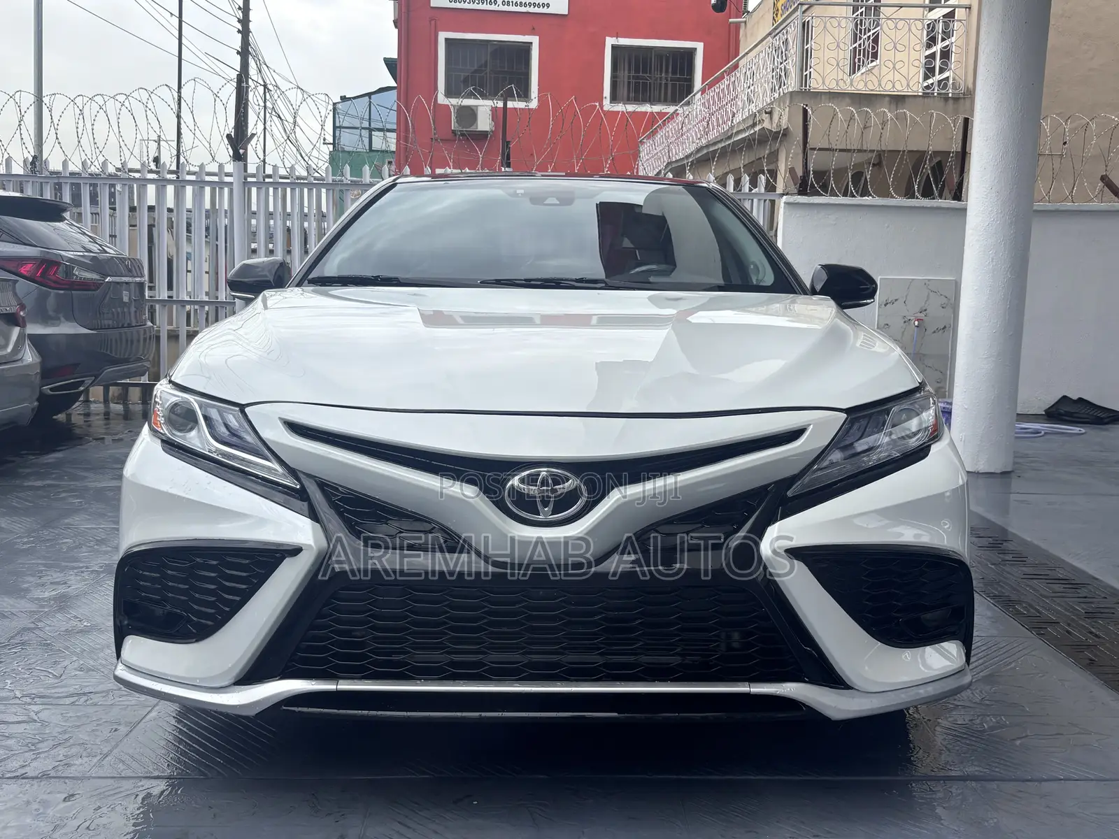 Toyota Camry XSE (2.5L 4cyl 8A) 2019 White