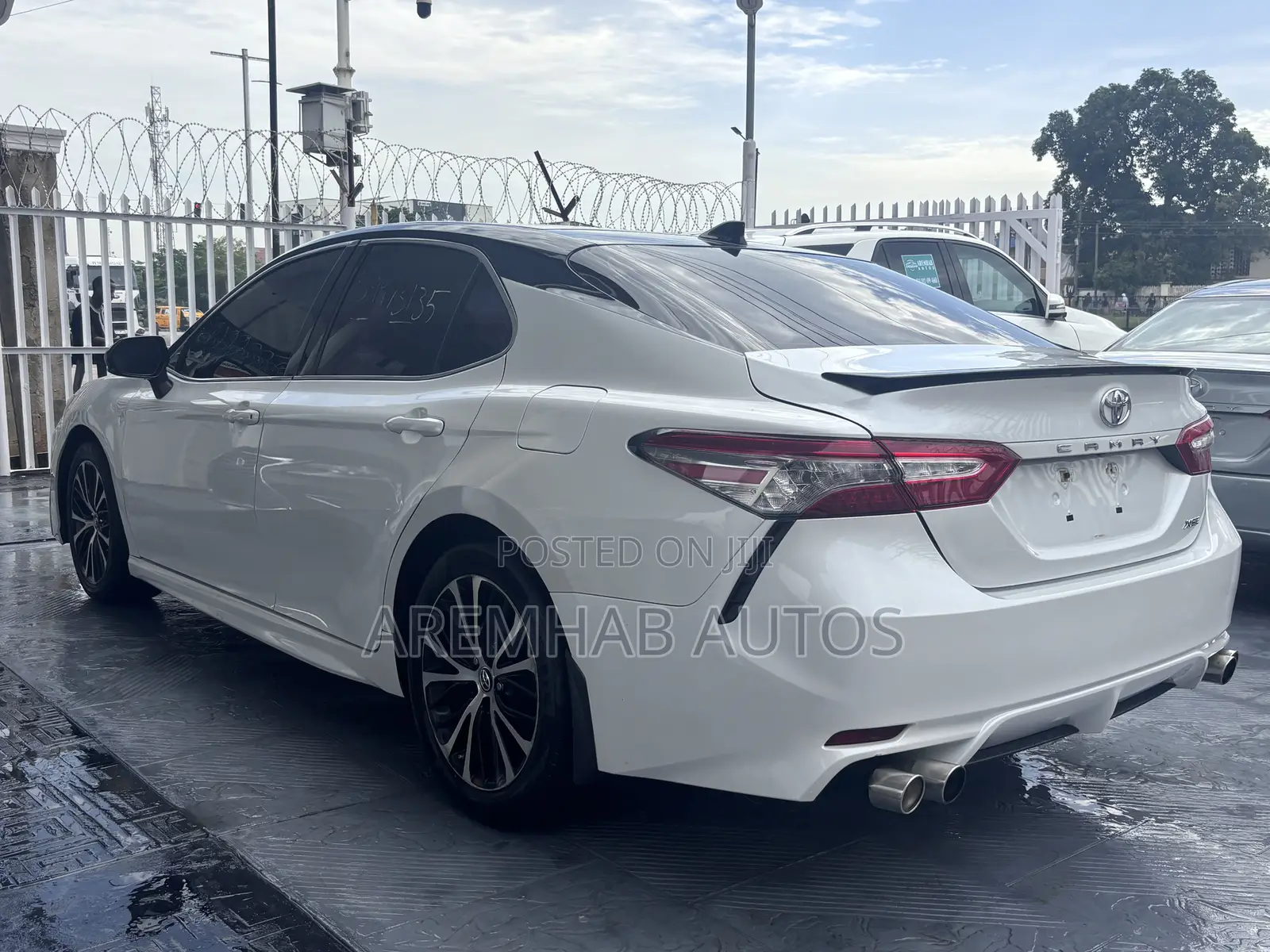 Toyota Camry XSE (2.5L 4cyl 8A) 2019 White