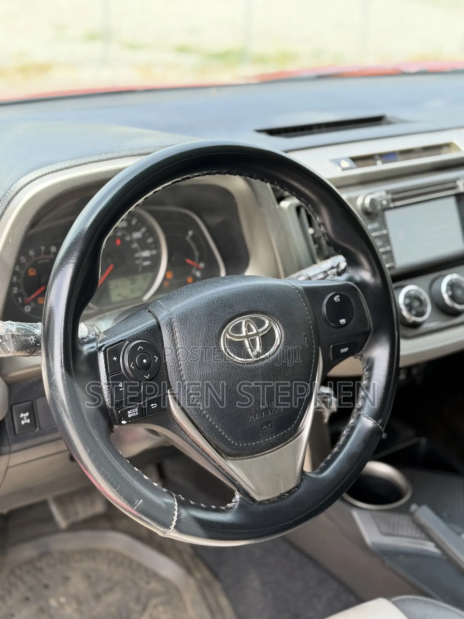 Toyota RAV4 2014 Red