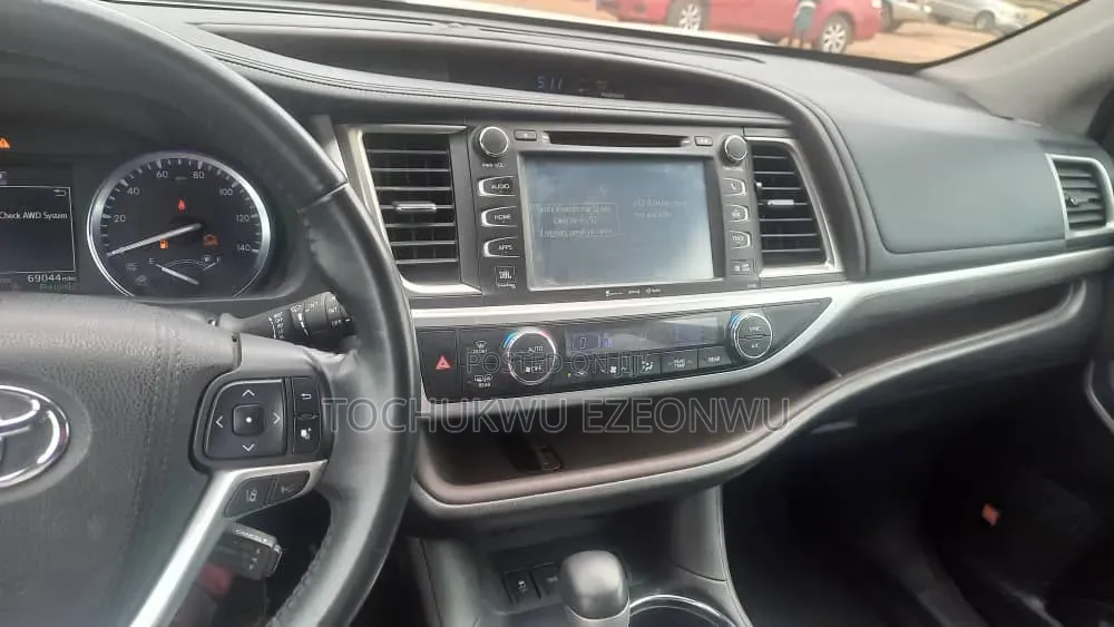 Toyota Highlander Limited Platinum 4x4 V6 (3.5L 6cyl 8A) 2018 White