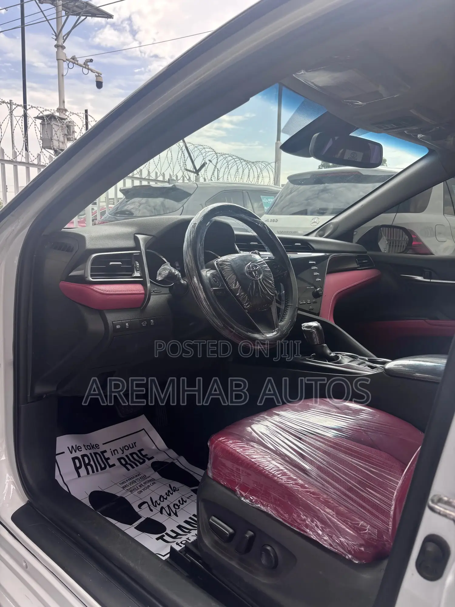 Toyota Camry XSE (2.5L 4cyl 8A) 2019 White