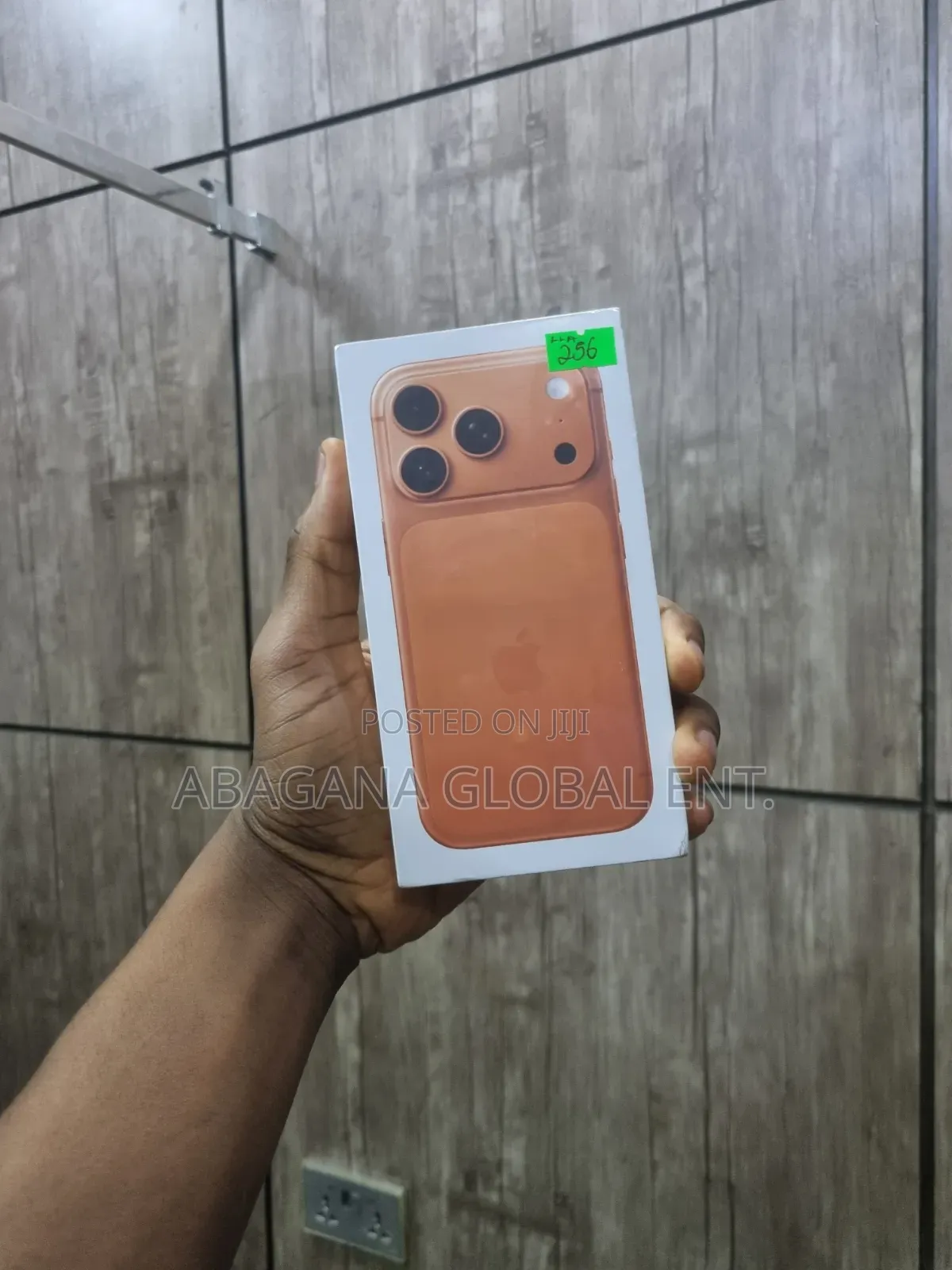 New Apple iPhone 17 Pro 256 GB Orange