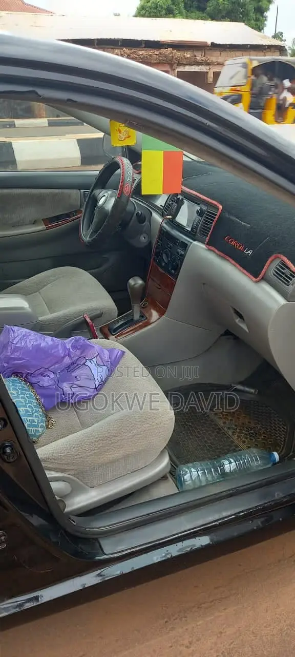 Toyota Corolla 2005 Black