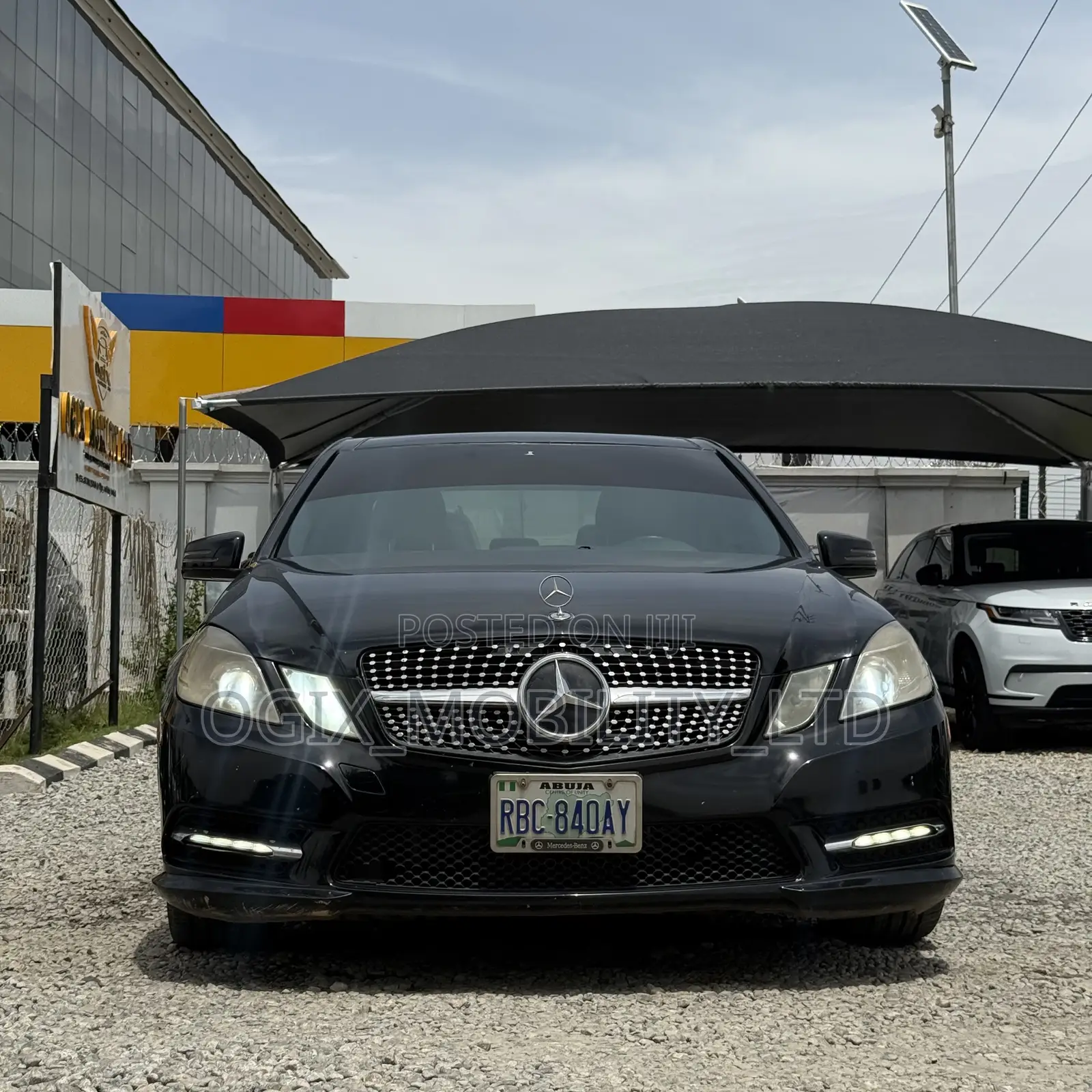 Mercedes-Benz E350 Base 4Matic Sedan AWD (3.5L 6cyl 7A) 2010 Black