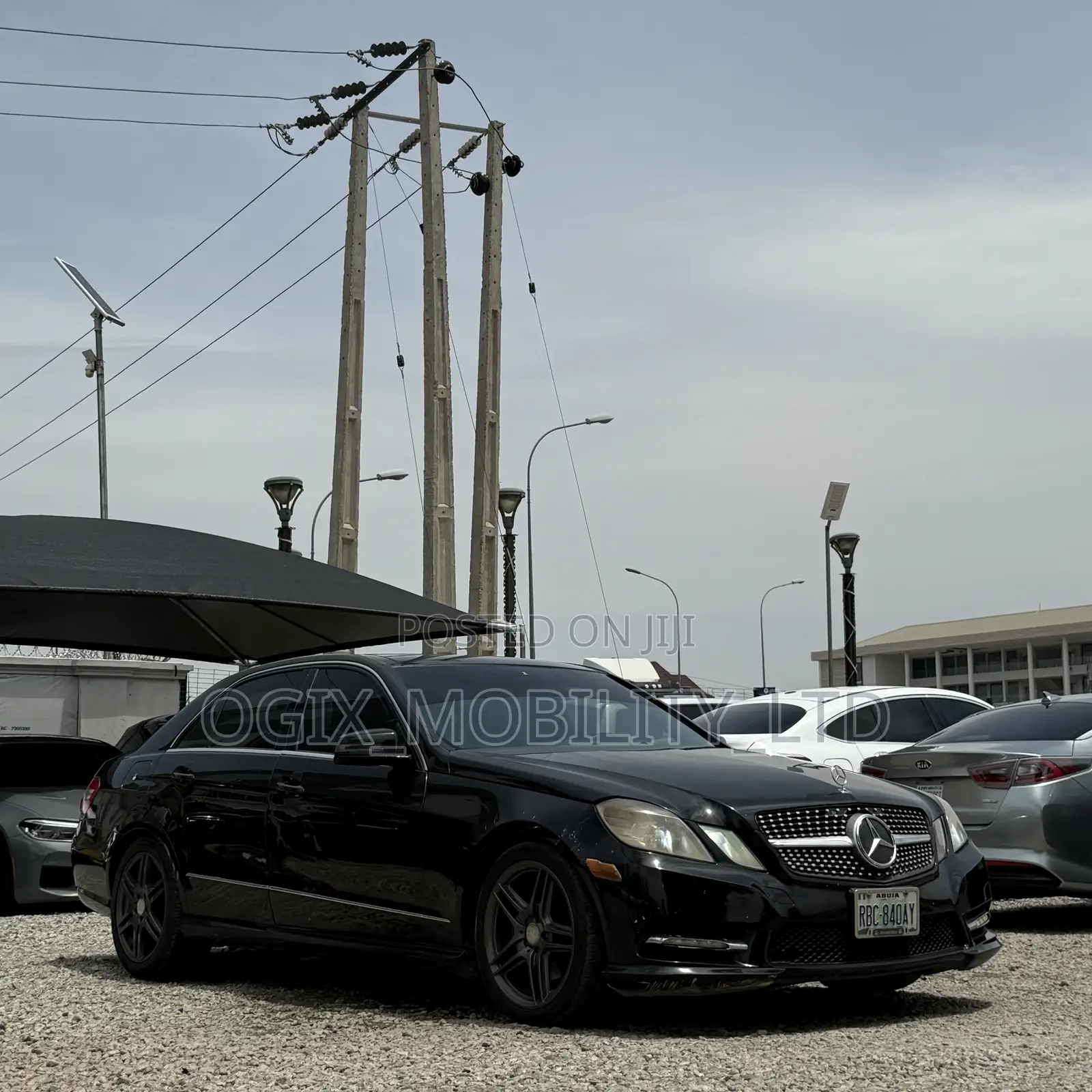 Mercedes-Benz E350 Base 4Matic Sedan AWD (3.5L 6cyl 7A) 2010 Black