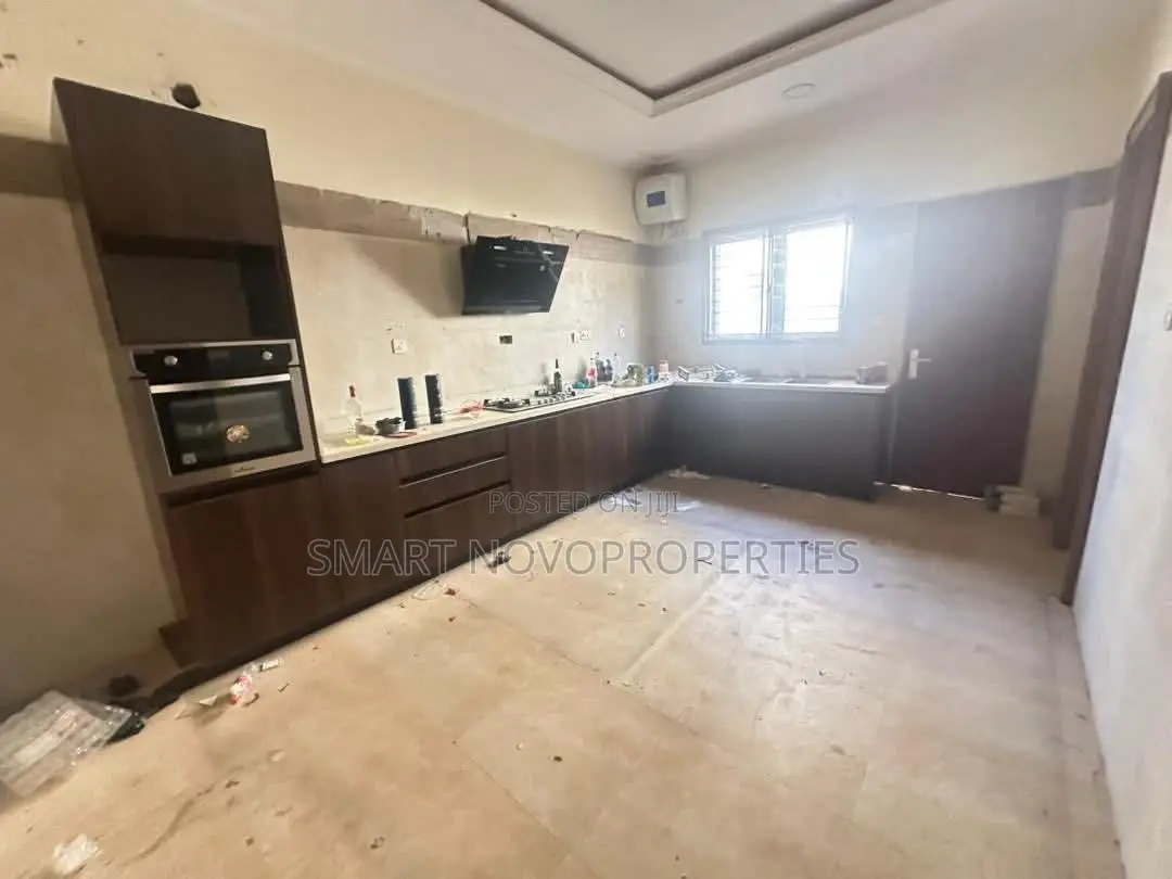 5bdrm Duplex in Asokoro for rent