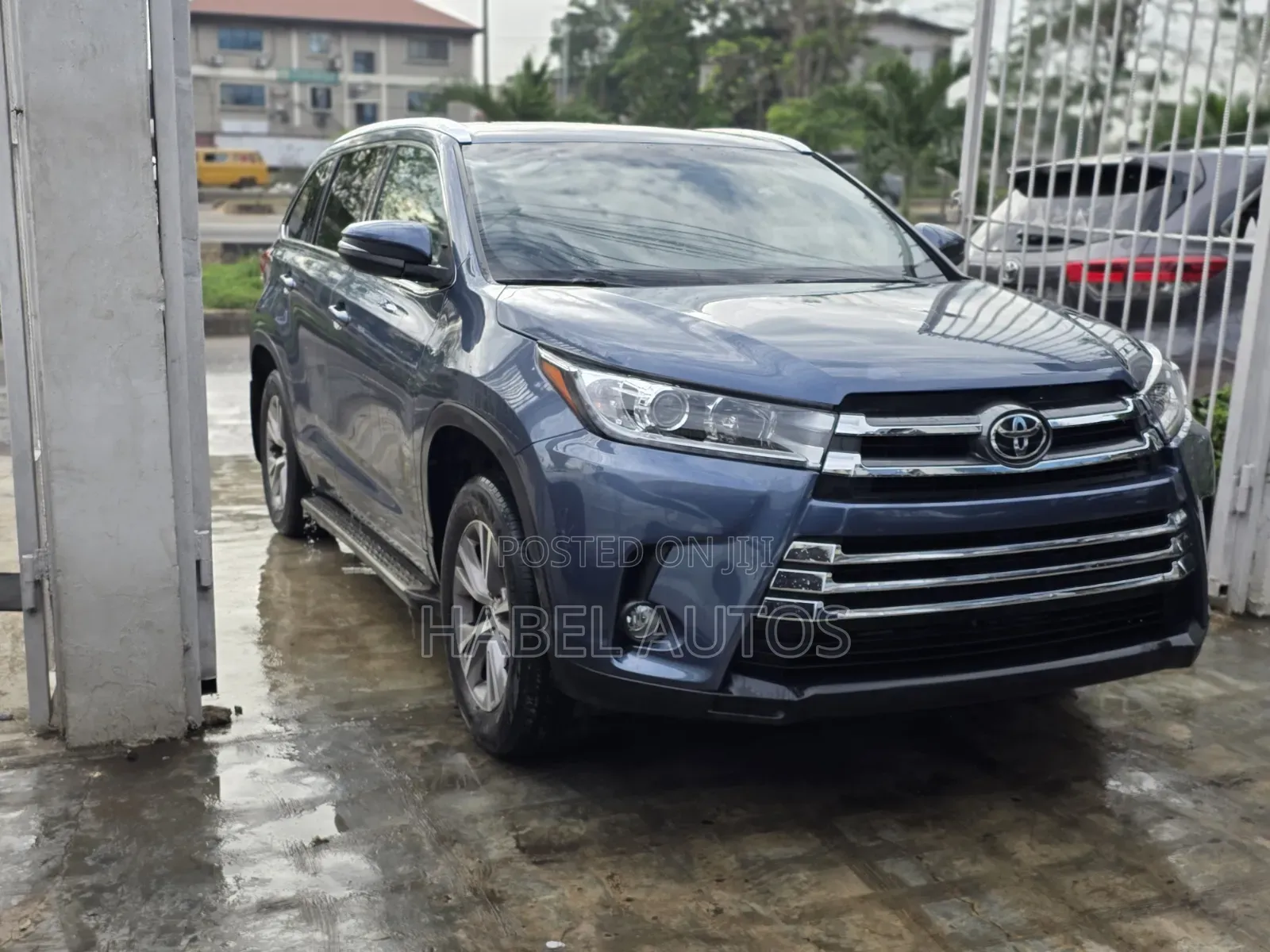 Toyota Highlander XLE V6 4x4 (3.5L 6cyl 6A) 2016 Blue