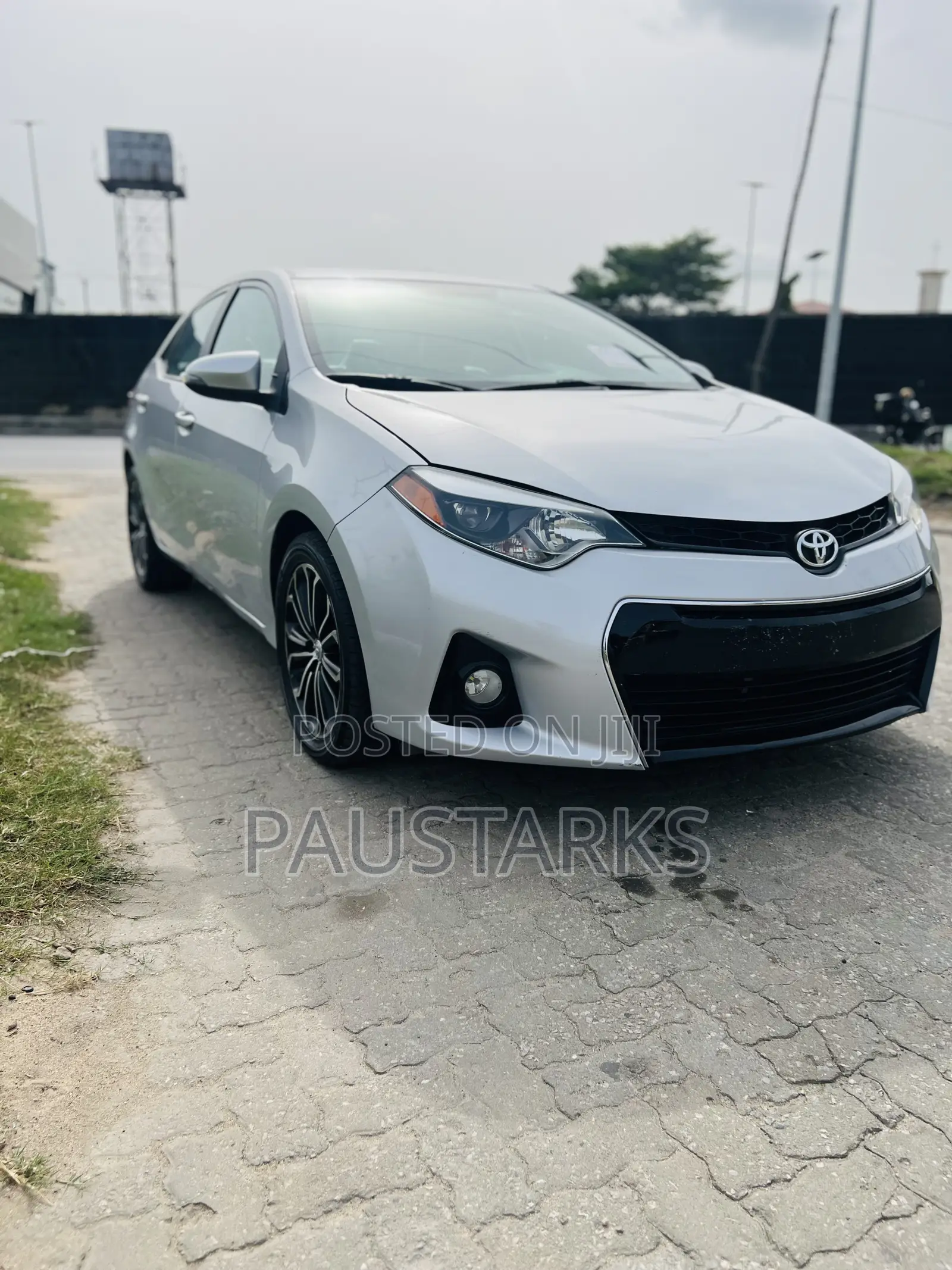Toyota Corolla S 4dr Sedan (1.8L 4cyl CVT) 2014 Silver