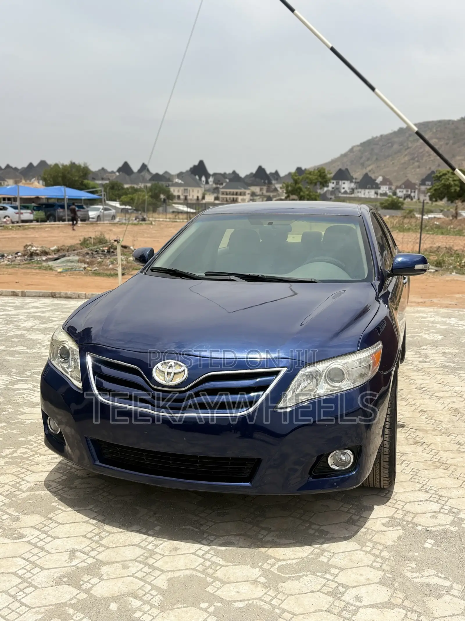 Toyota Camry Base 4dr Sedan (2.5L 4cyl 6M) 2010 Blue