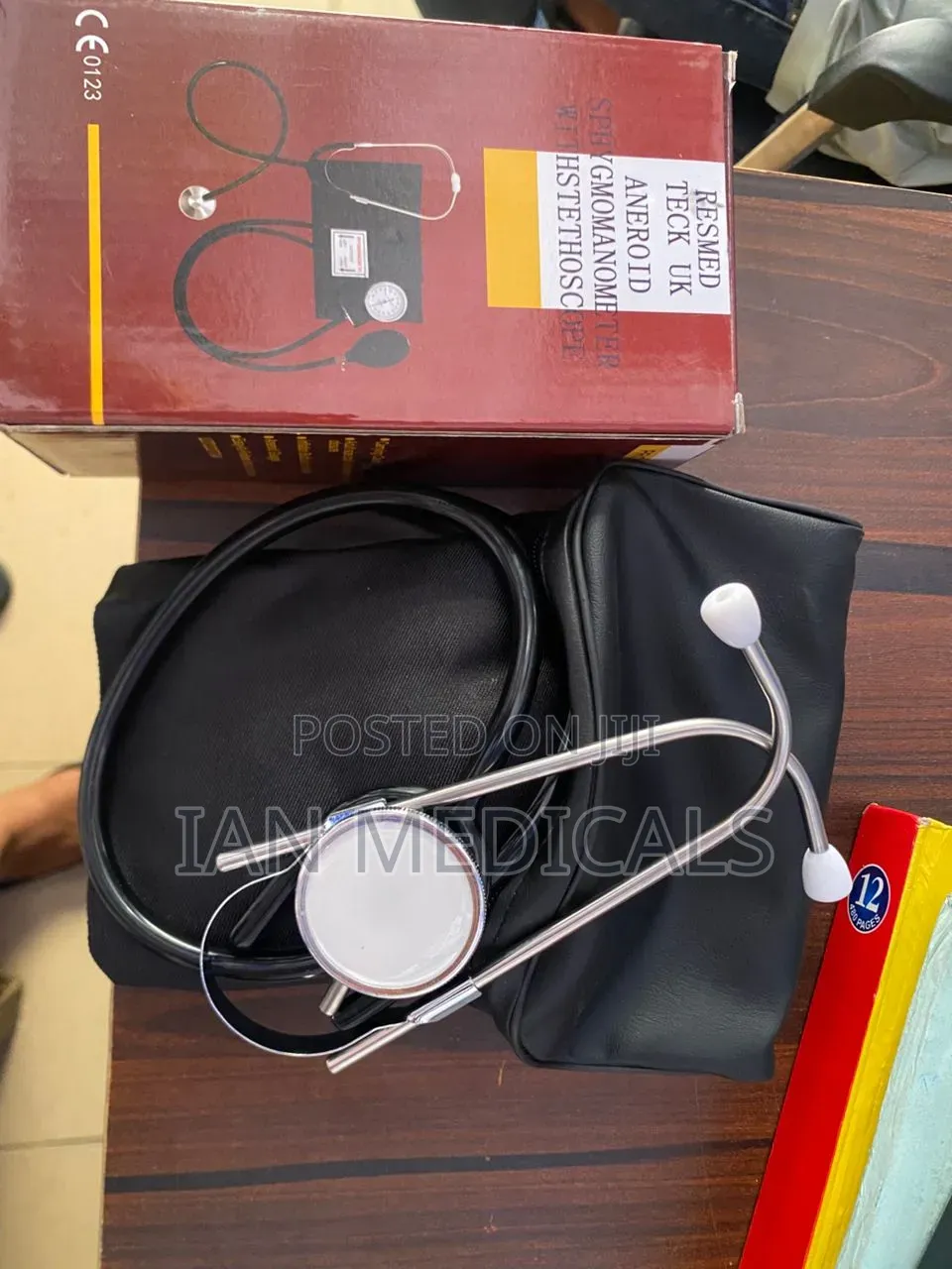 Sphygmomanometer With Stethoscope