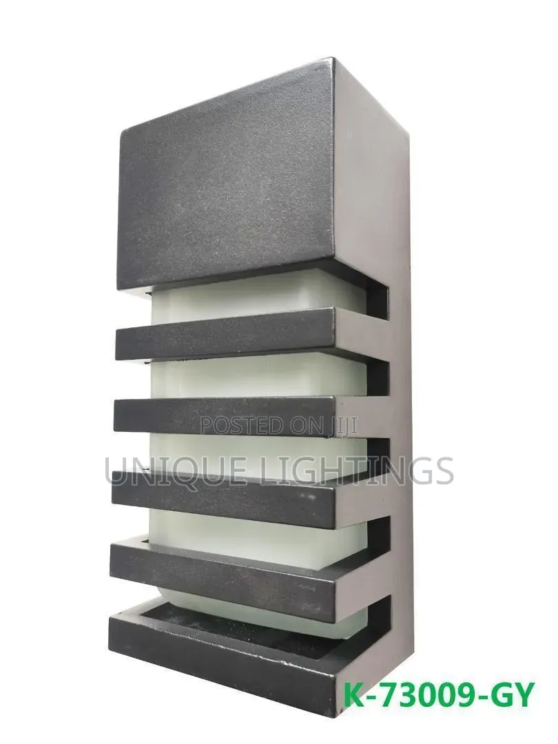 Outdoor Wall Light