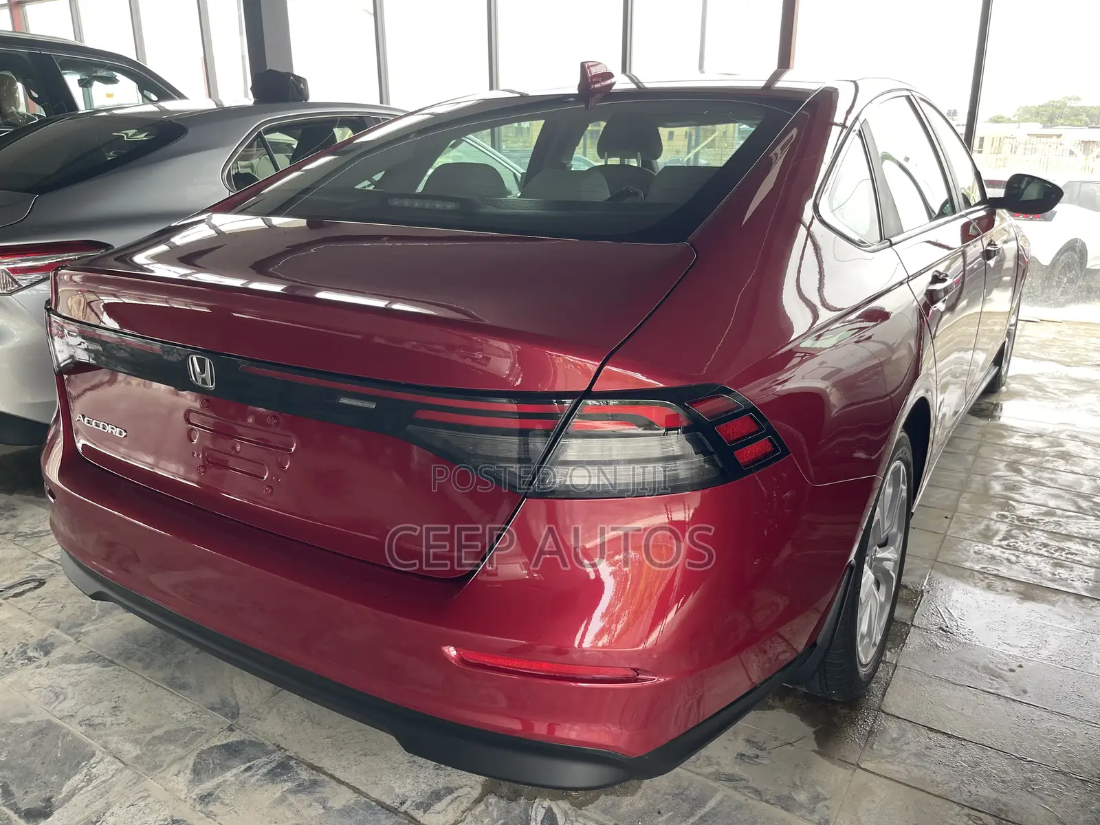 Honda Accord 2005 Red