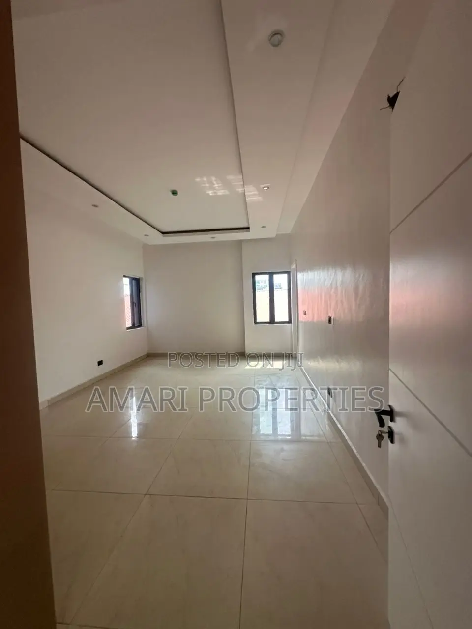 3bdrm Block of Flats in Victoria Island for rent