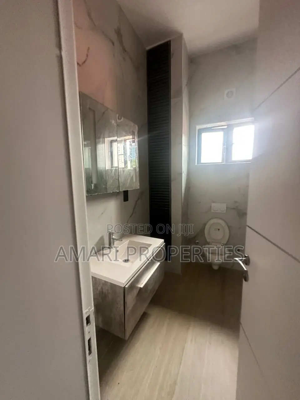 3bdrm Block of Flats in Victoria Island for rent