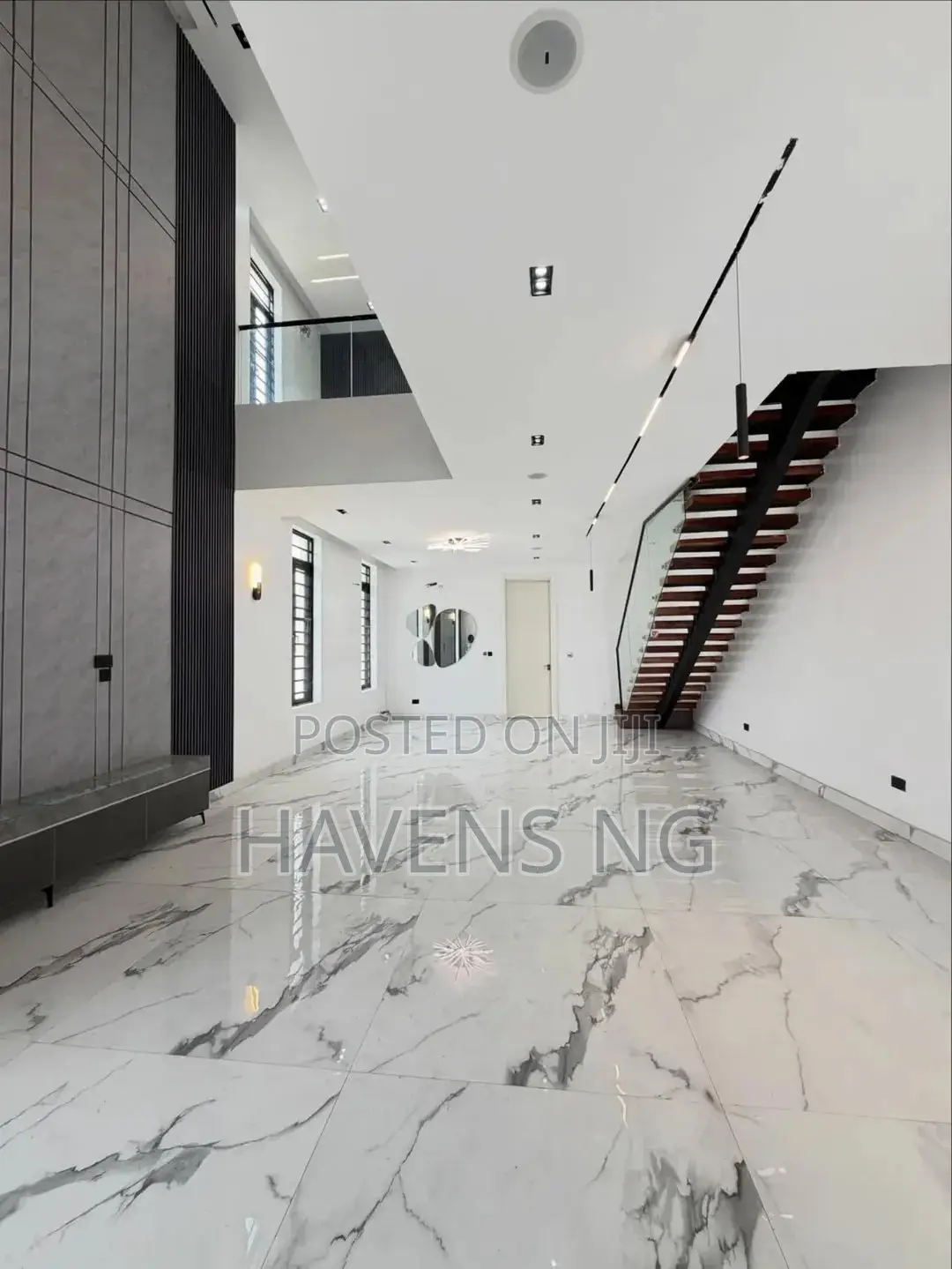 5bdrm Duplex in Lekki Phase 1 for sale