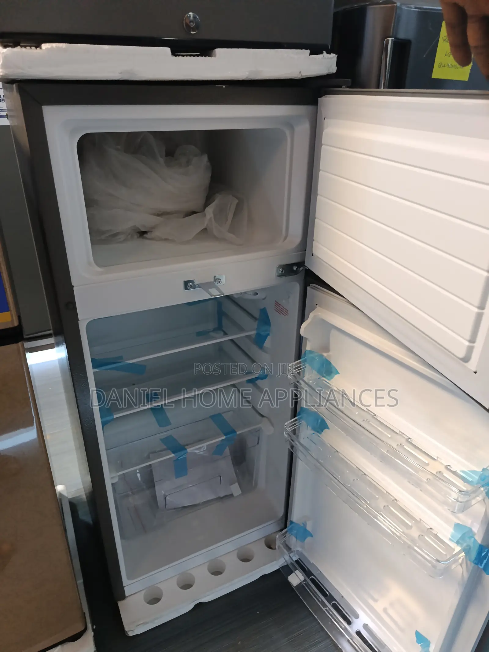 Skyrun 105l Double Door Top Mount Refrigerator (Model BCD-120j)