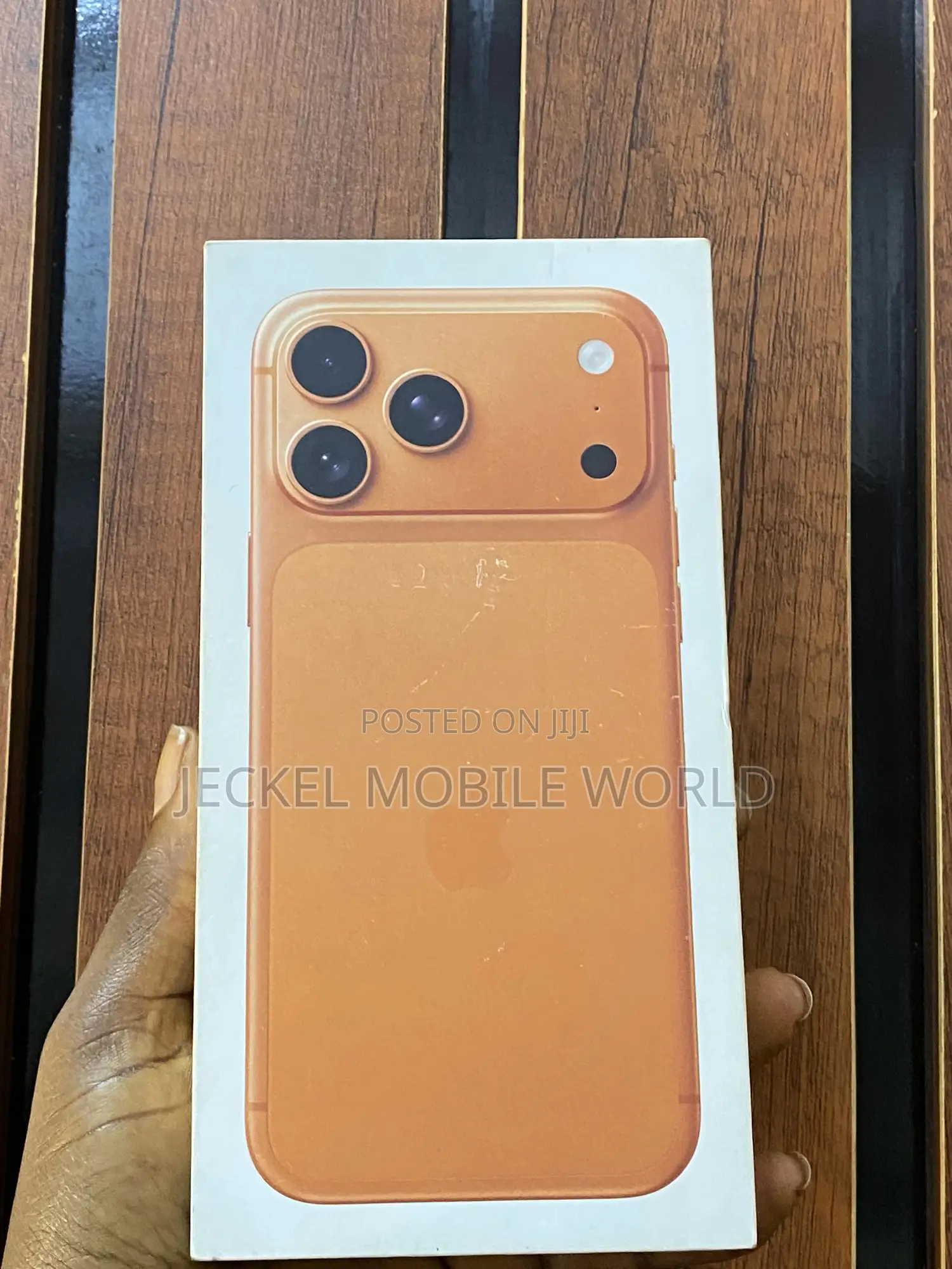 New Apple iPhone 17 Pro Max 256 GB Orange