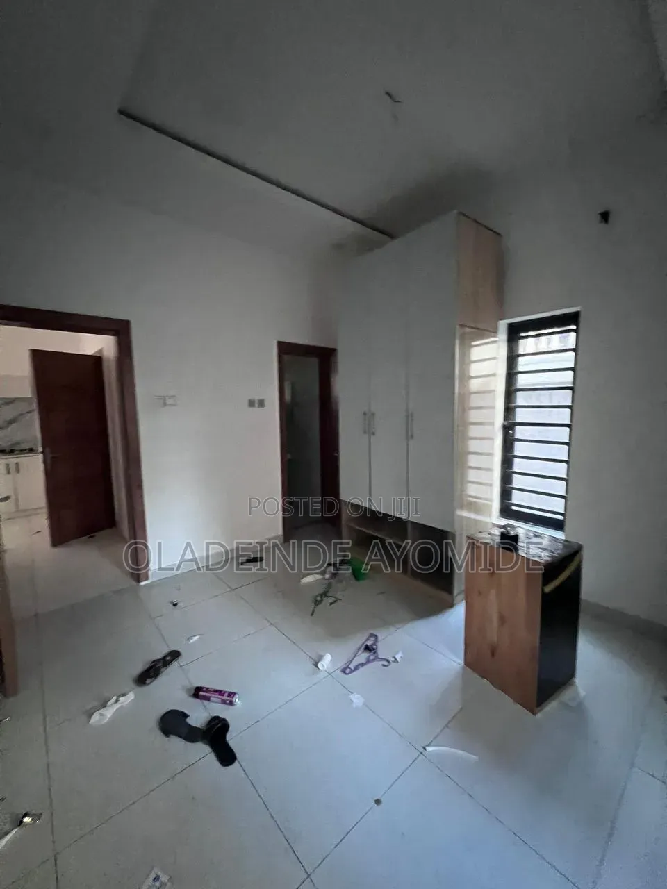 Mini Flat in Lakeville Estate, Agungi for rent