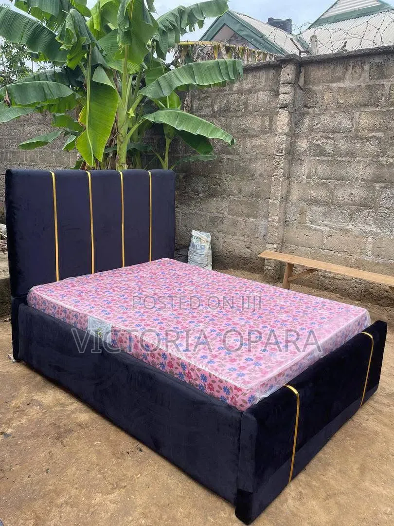 4by6 Orthopedic Mattress and Bedframe