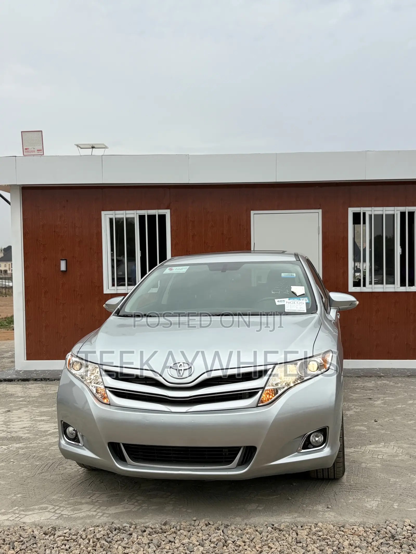 Toyota Venza XLE 4dr Wagon AWD (2.7L 4cyl 6A) 2015 Silver