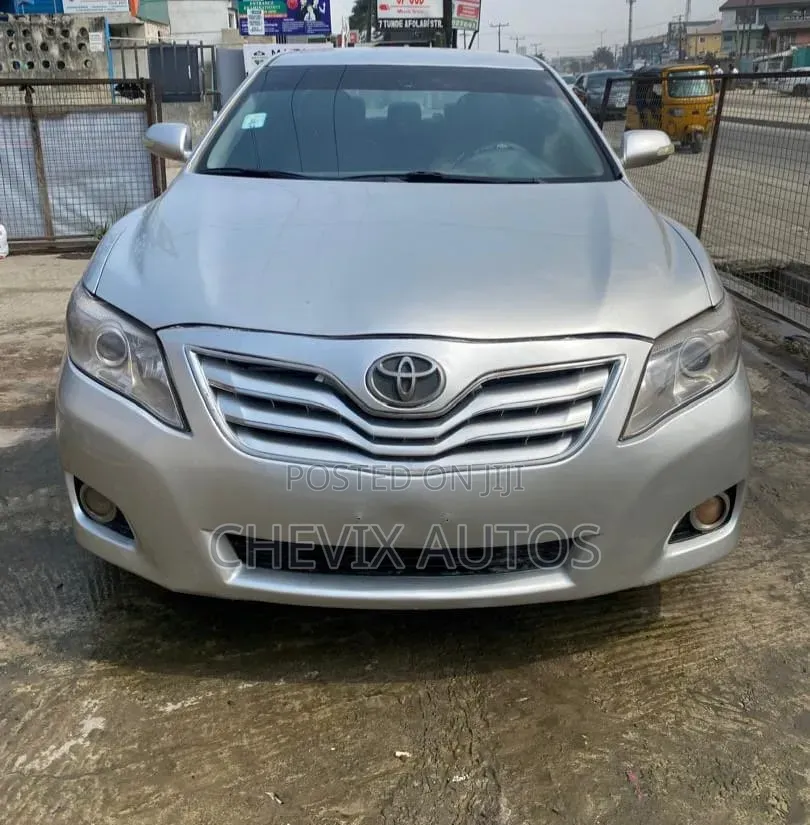 Toyota Camry LE 4dr Sedan (2.4L 4cyl 5A) 2008 Silver