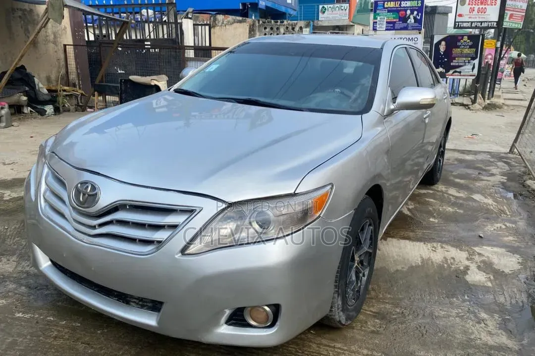 Toyota Camry LE 4dr Sedan (2.4L 4cyl 5A) 2008 Silver