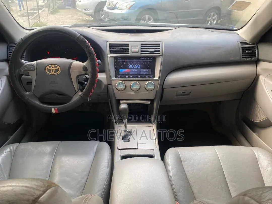 Toyota Camry LE 4dr Sedan (2.4L 4cyl 5A) 2008 Silver