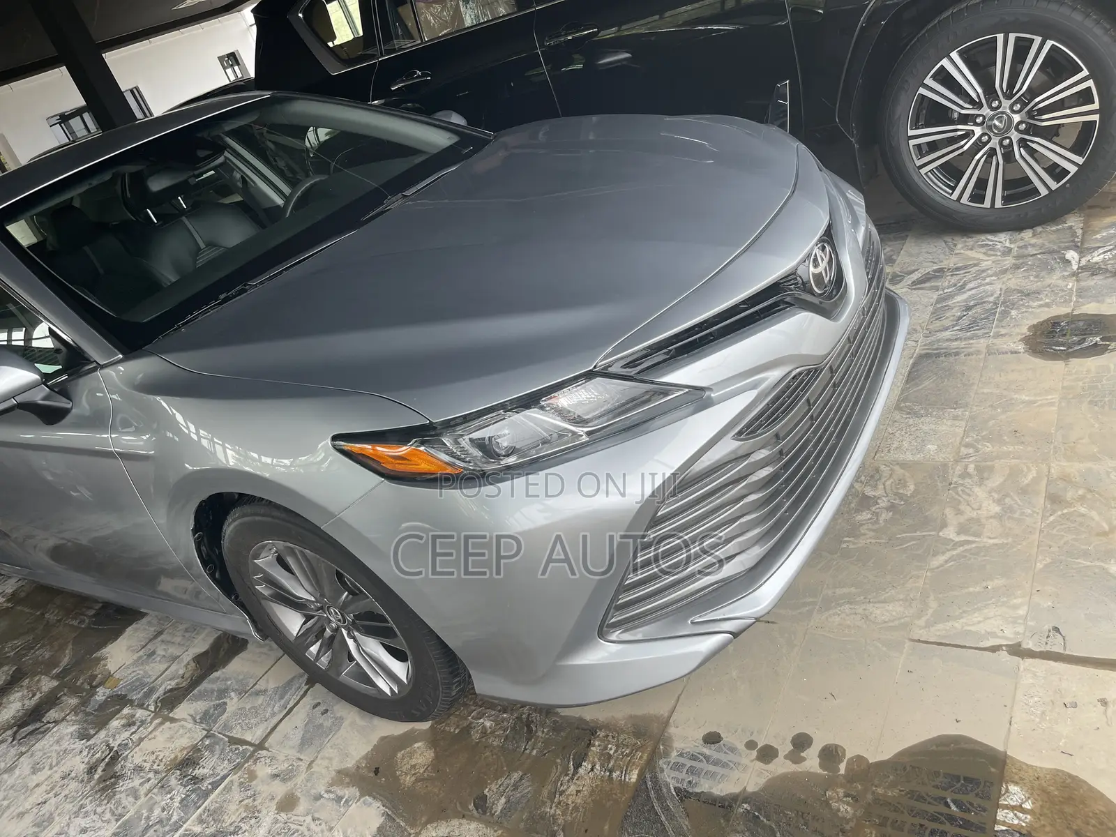 Toyota Camry 2018 Silver