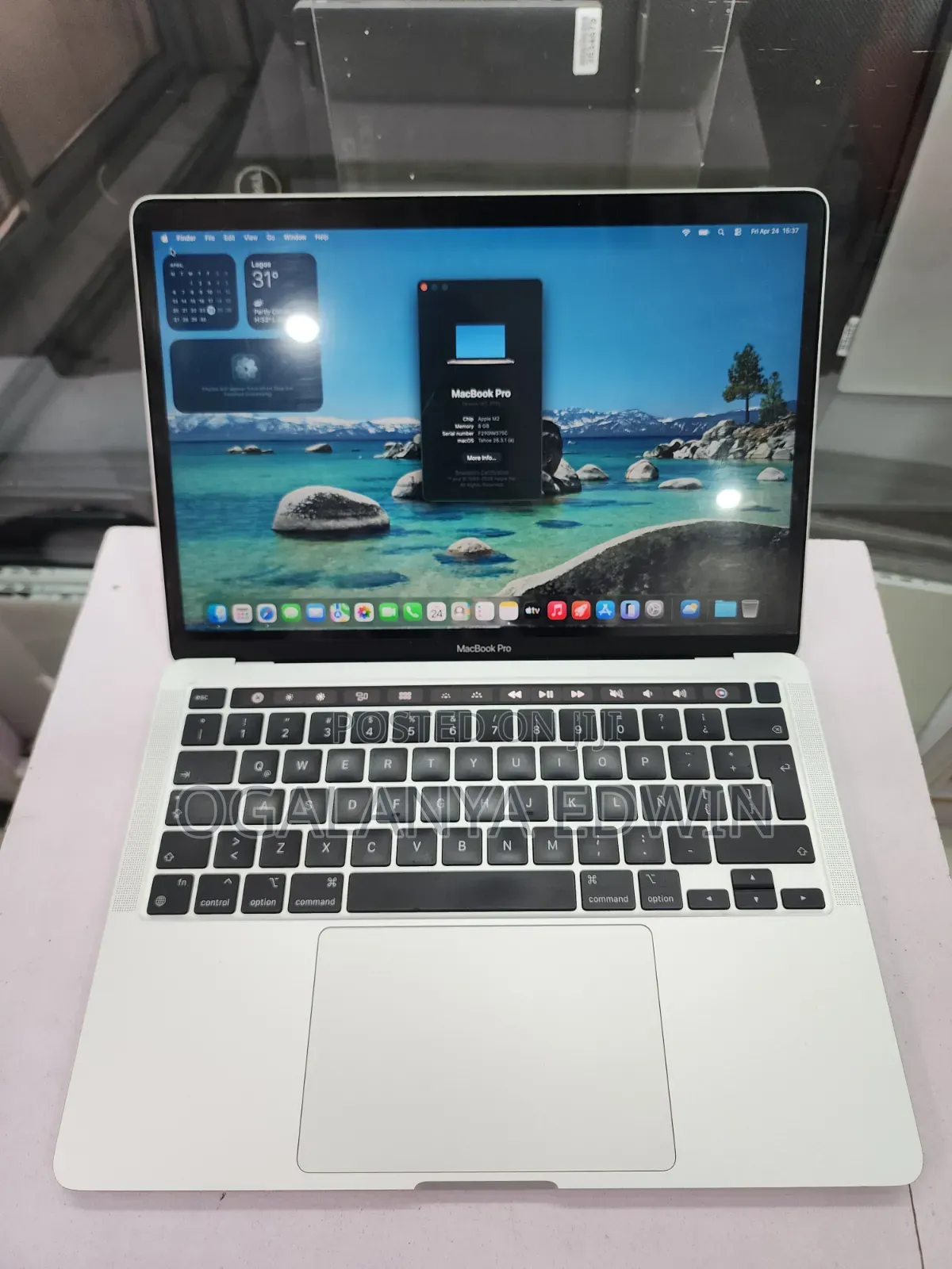 Laptop Apple MacBook Pro 2022 M2 8GB Apple M2 SSD 256GB