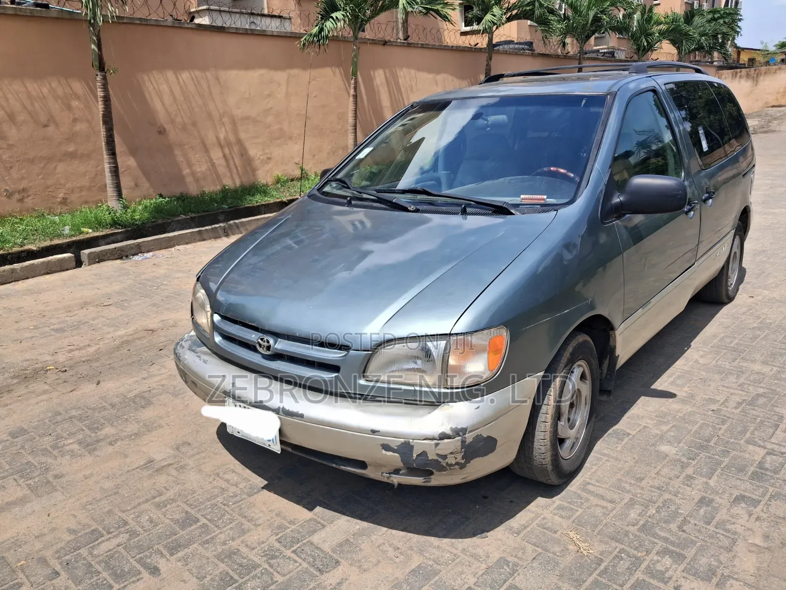 Toyota Sienna XLE 2002 Green
