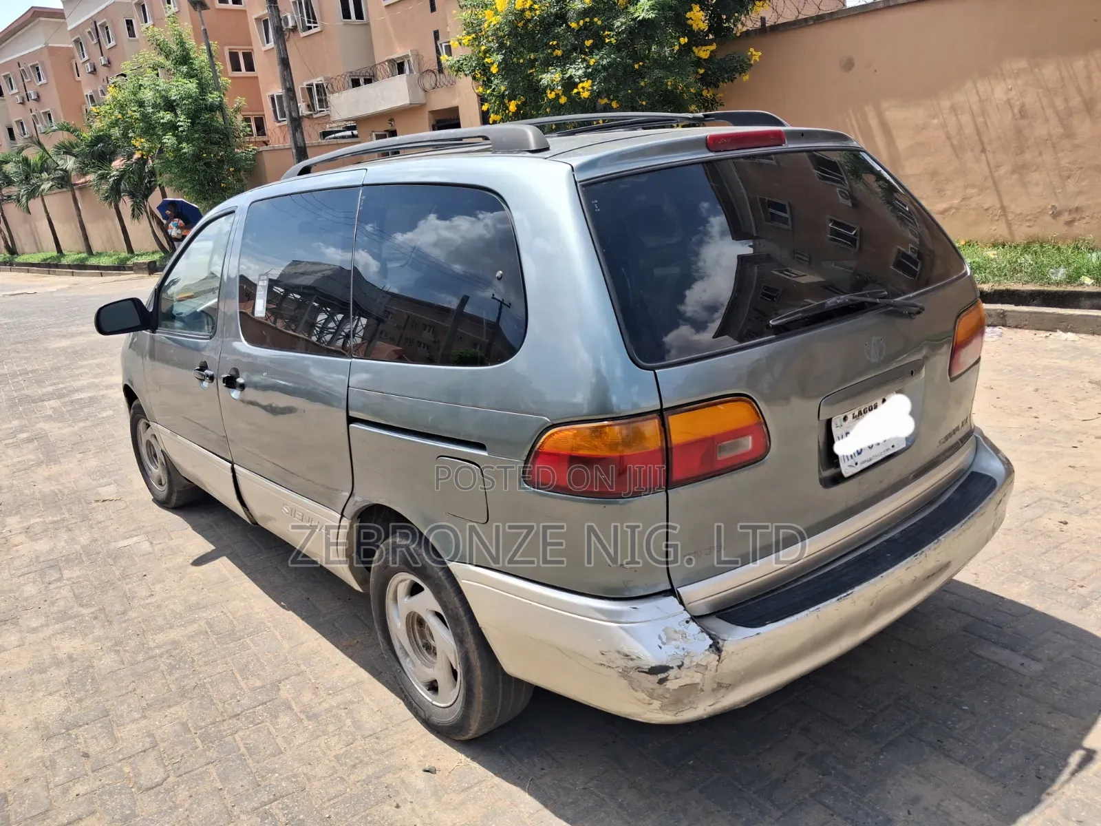 Toyota Sienna XLE 2002 Green