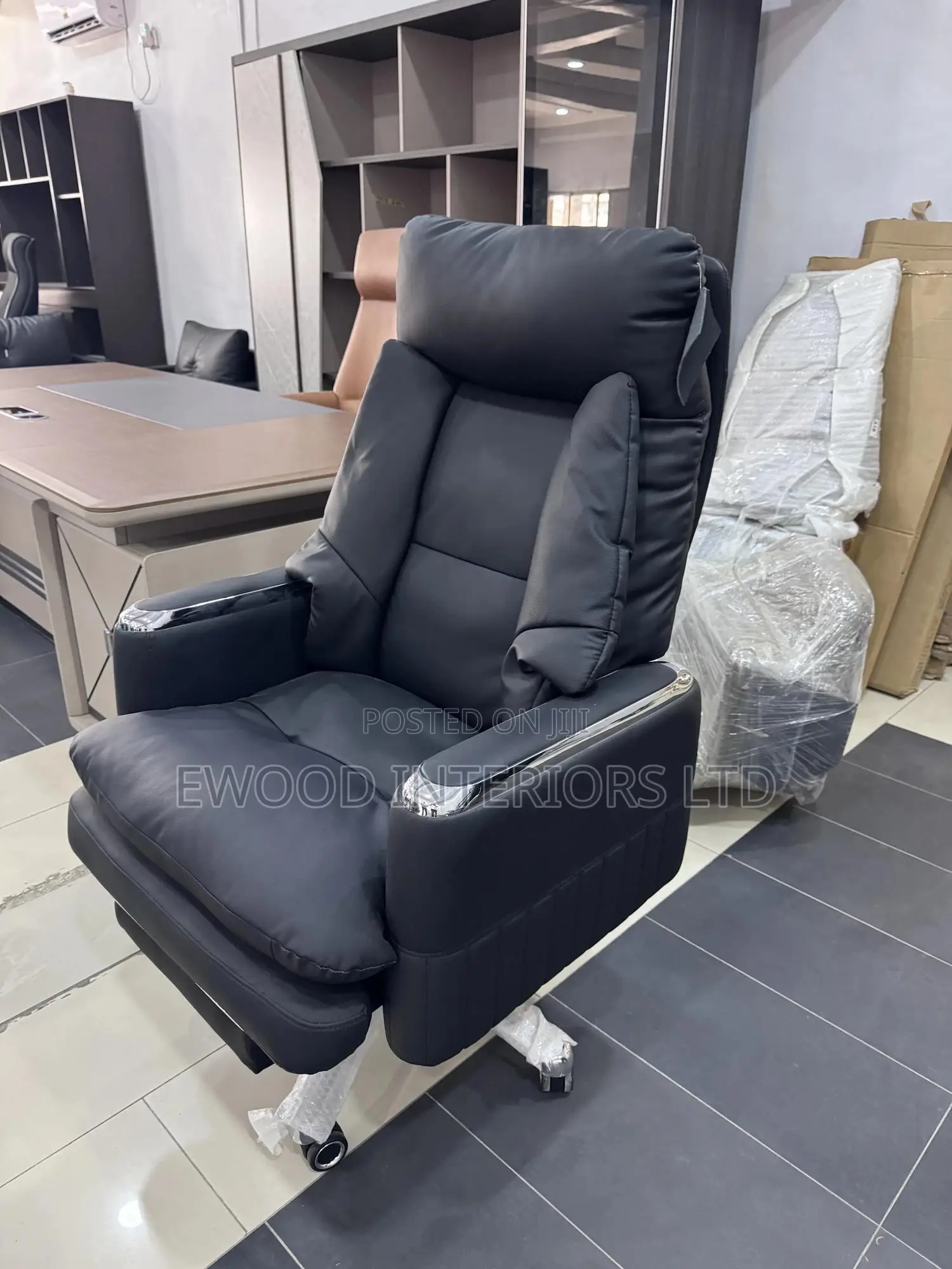Animal Skin Leather Super Executive Office Chair