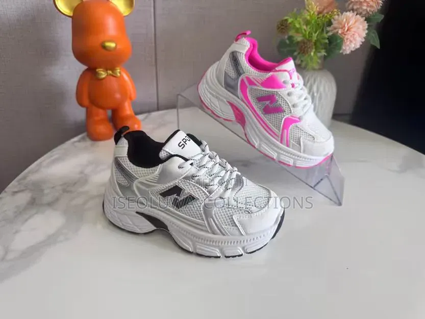 Premium Kids Sport Sneakers – Non-Slip All-Day Comfort
