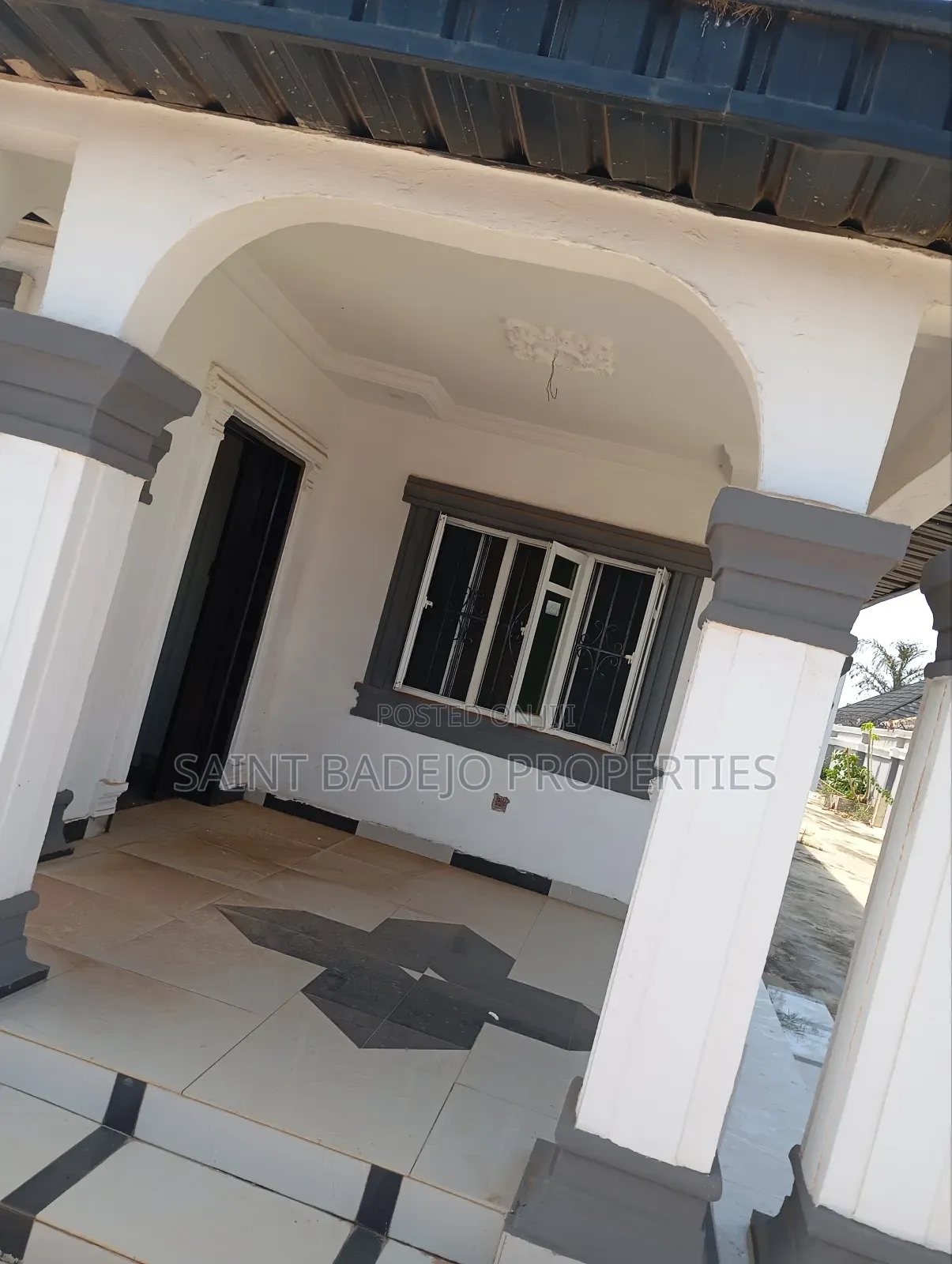 2bdrm Block of Flats in Bright Star Estate, Gberigbe for rent