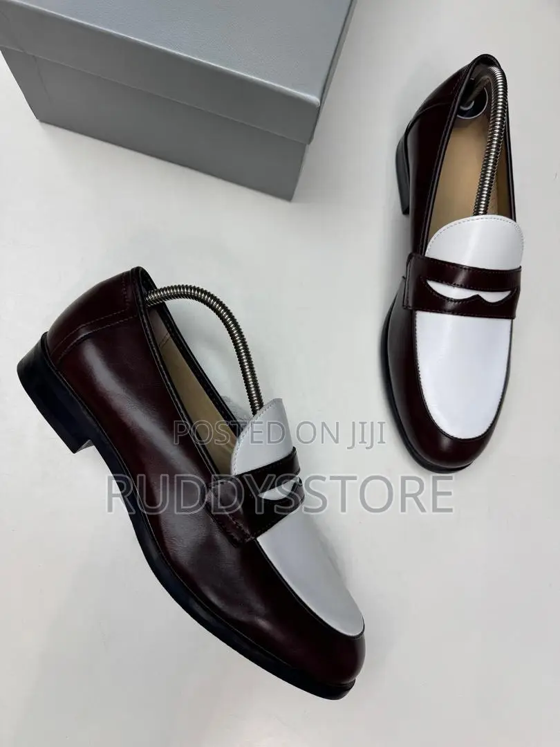 Men’S Versatile Black Pointed Loafers