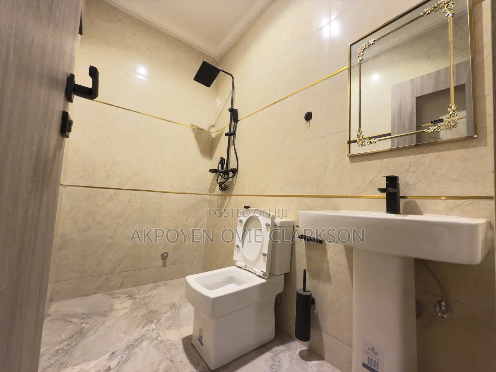 4bdrm Townhouse/Terrace in Life Camp for Sale