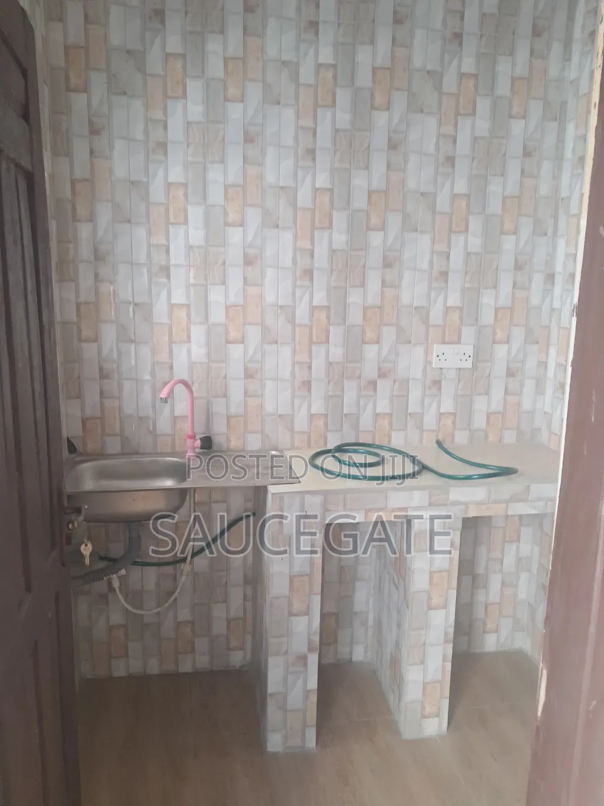 Mini Flat in Newsite Off Navytown for rent