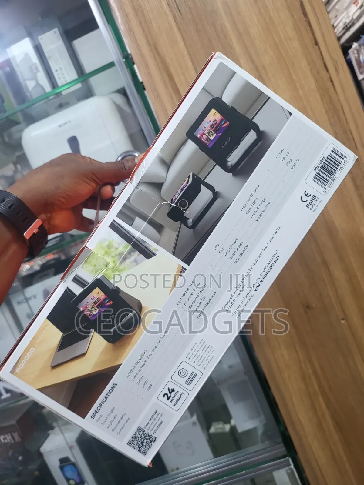 Porodo Lifestyle Optivis Smart Hd Projector.