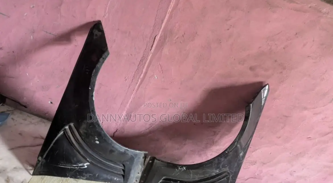 Fender for C63 W204 Model Amg