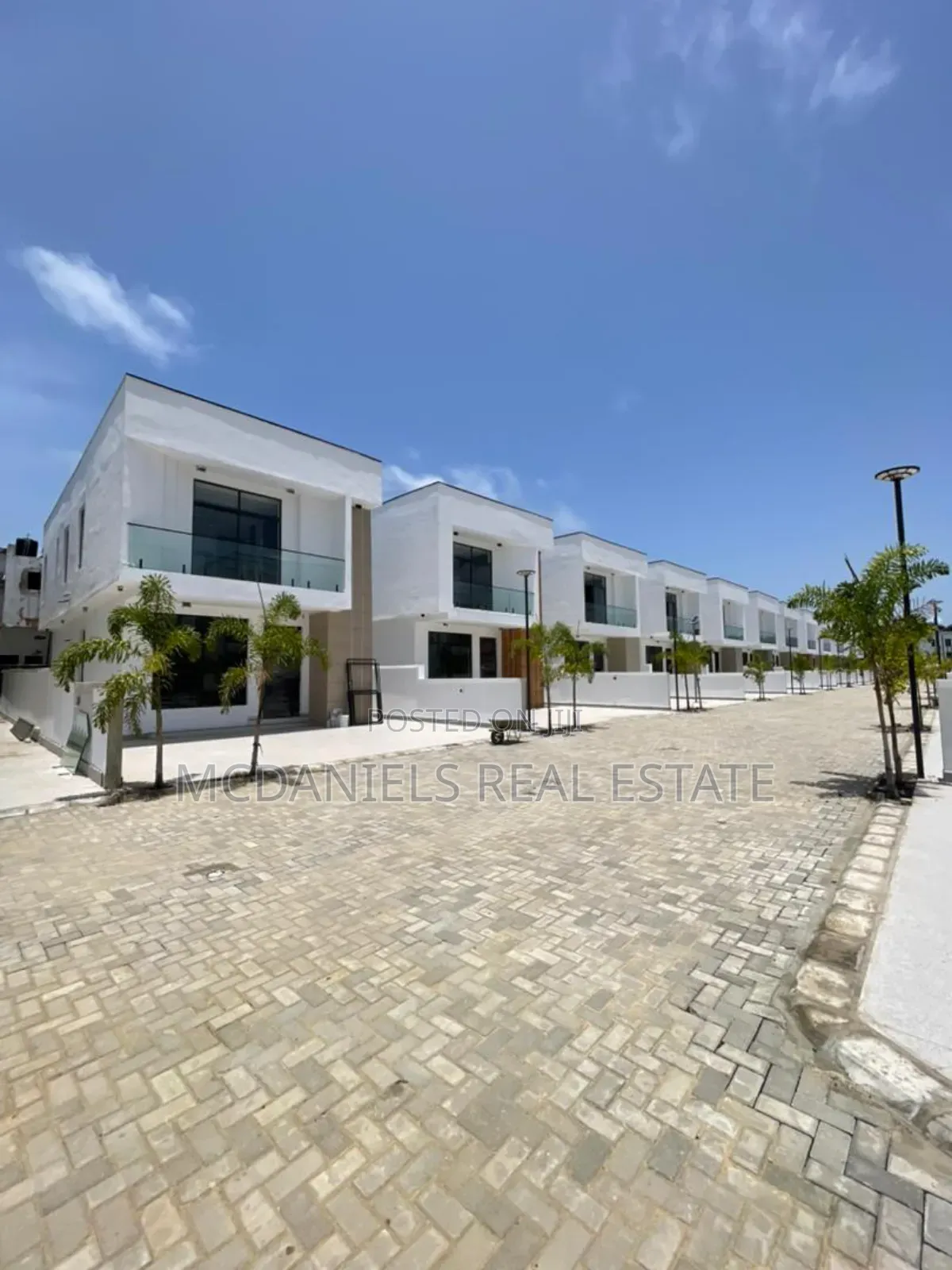 4bdrm Duplex in Orchid Lekki Lagos for sale