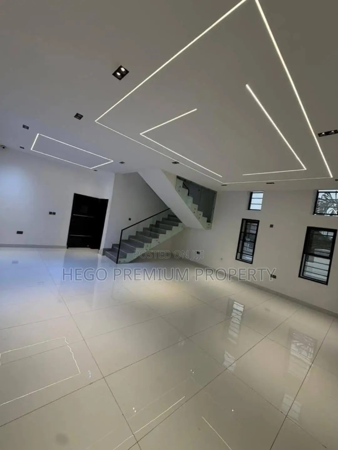 4bdrm Duplex in Sars Road, Port, Rukpokwu for sale
