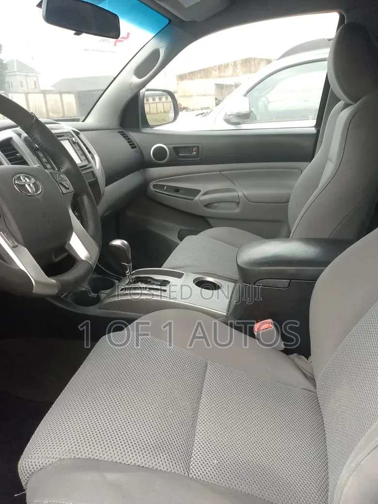 Toyota Tacoma TRD PRO V6 4dr Access Cab 4WD 6.1 ft. SB (4.0L 6cyl 6M)