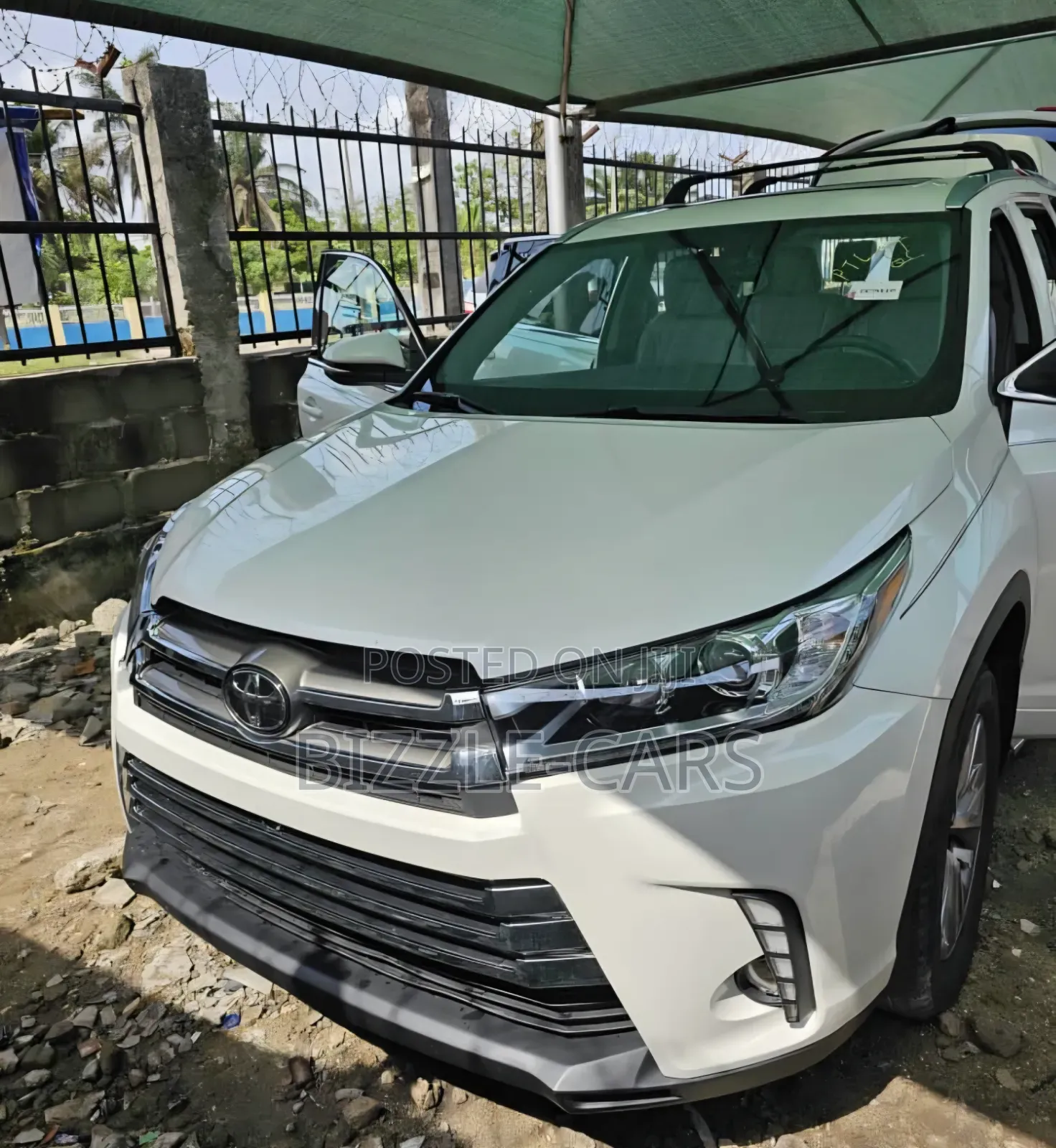 Toyota Highlander XLE V6 4x4 (3.5L 6cyl 6A) 2016 White