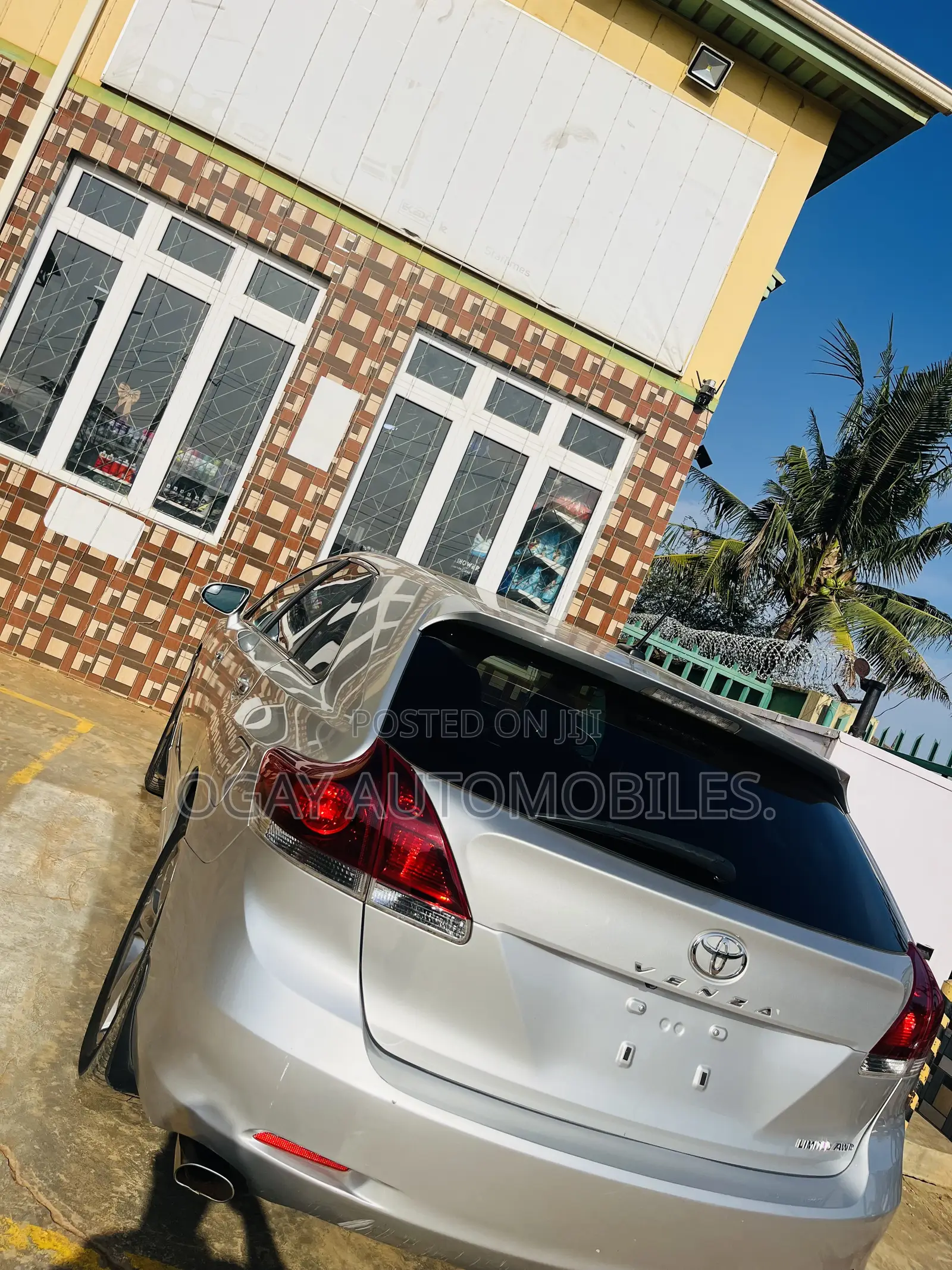 Toyota Venza LE AWD V6 2013 Silver