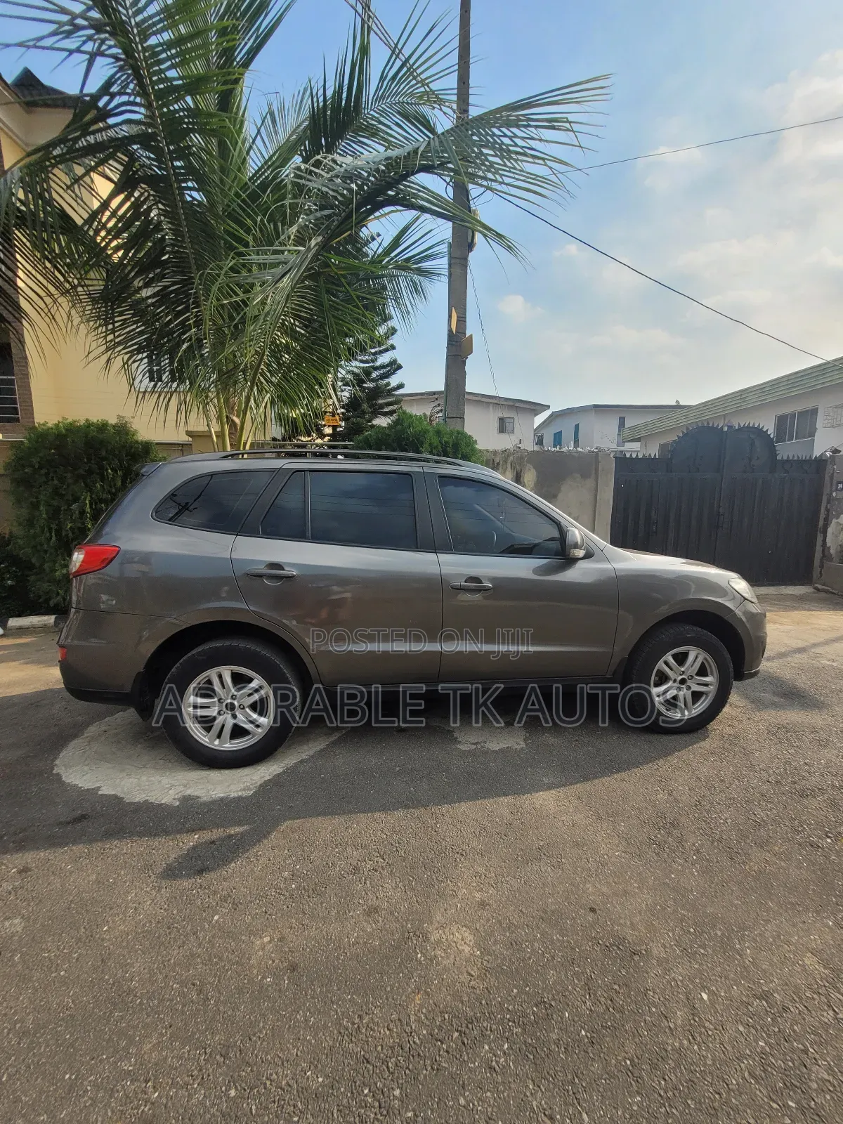 Hyundai Santa Fe Limited 2010 Brown