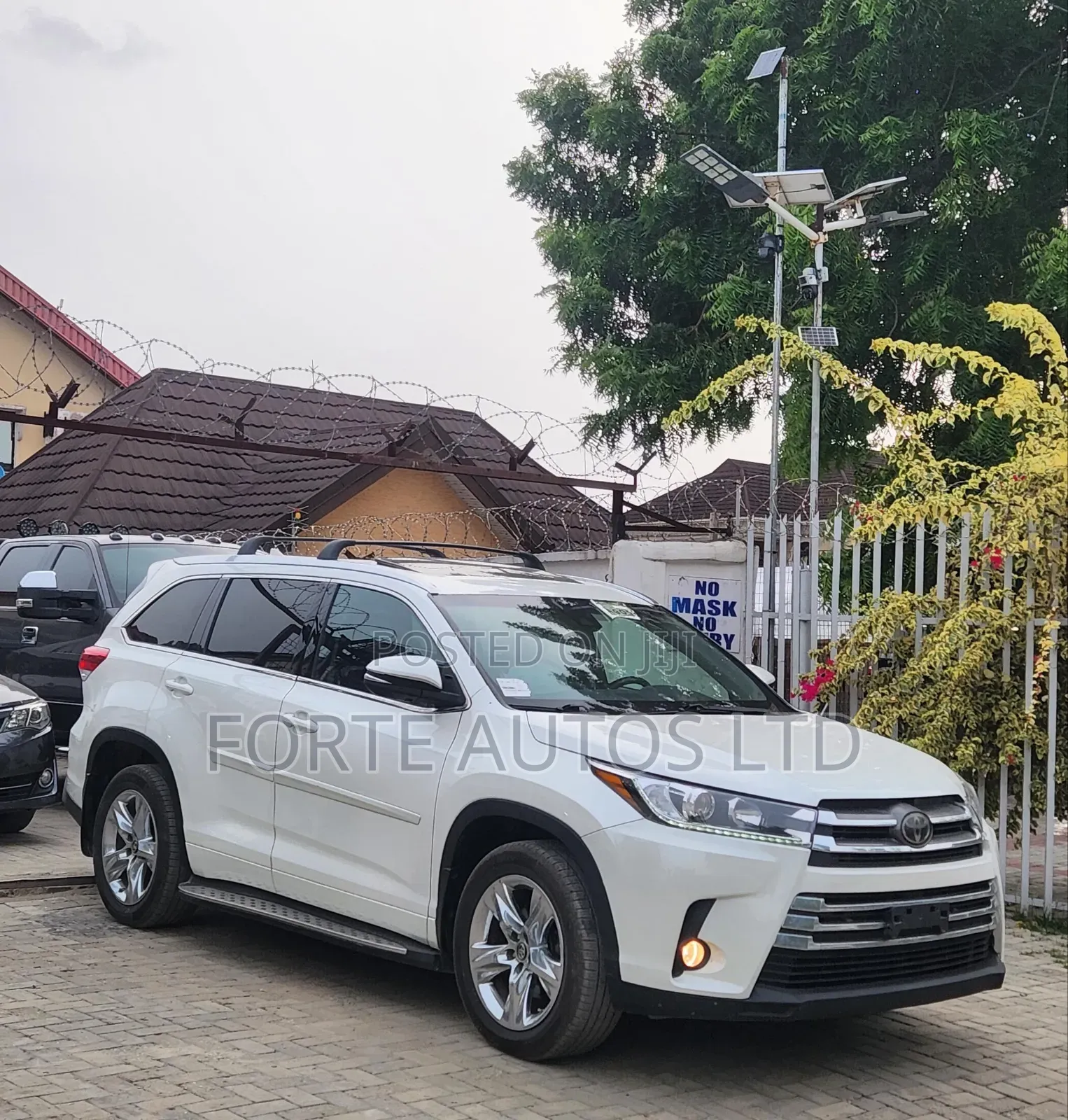 Toyota Highlander Limited 4x4 V6 (3.5L 6cyl 8A) 2018 White