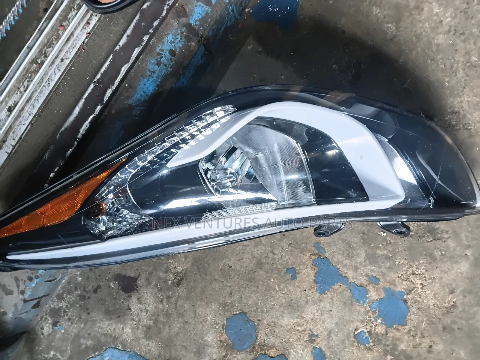 Headlamp Elentra 2014