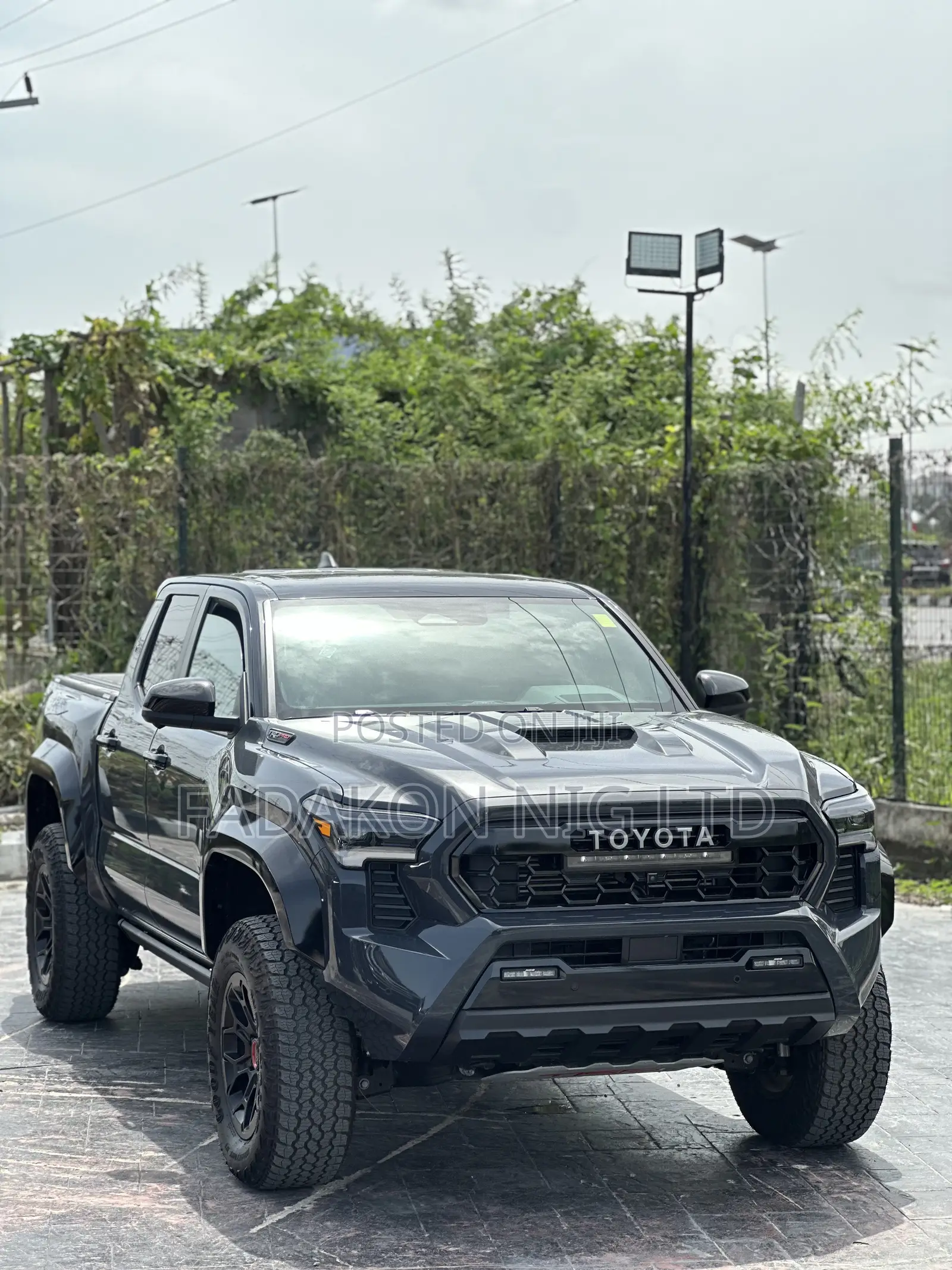 Toyota Tacoma SR5 Access Cab 6' Bed AT 2024 Black