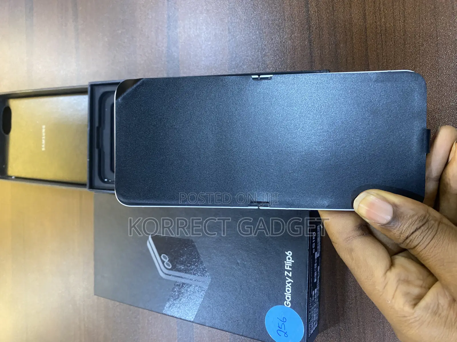 New Samsung Galaxy Z Flip6 256 GB Silver
