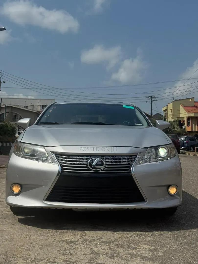 Lexus ES 350 FWD 2013 Silver